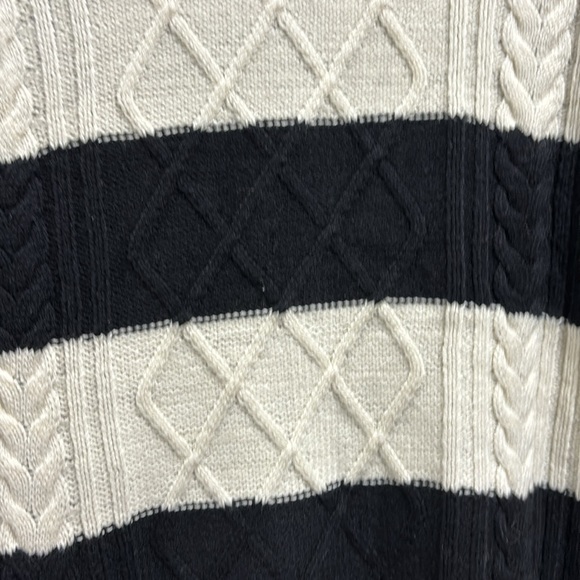 Chaps M women’s black ivory white striped sweater B1 - Picture 3 of 4